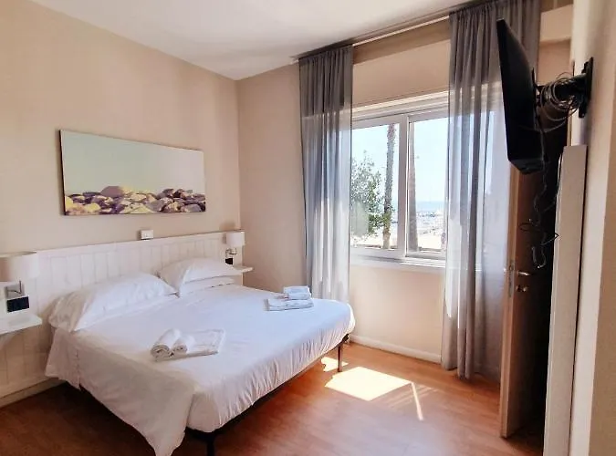 Vela Bianca H & R Diano Marina