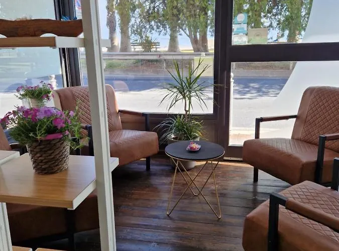 Vela Bianca H & R Hotel *