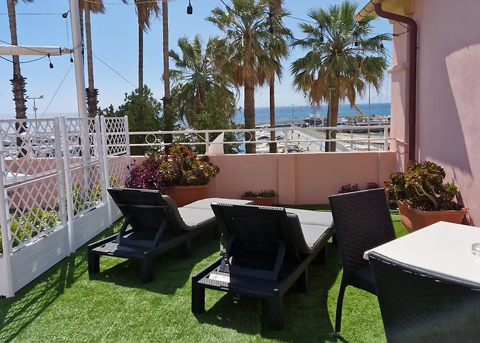 Vela Bianca H & R * Diano Marina