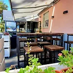Vela Bianca H & R Hotel *