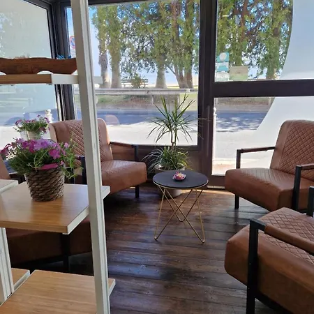 Vela Bianca H & R Hotel *