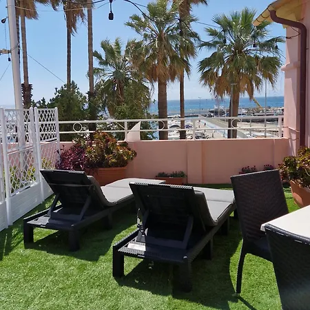 Vela Bianca H & R * 迪亚诺马里纳