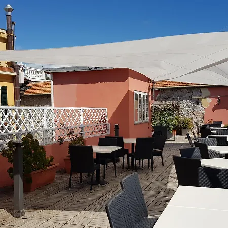 Hotel Vela Bianca H & R *