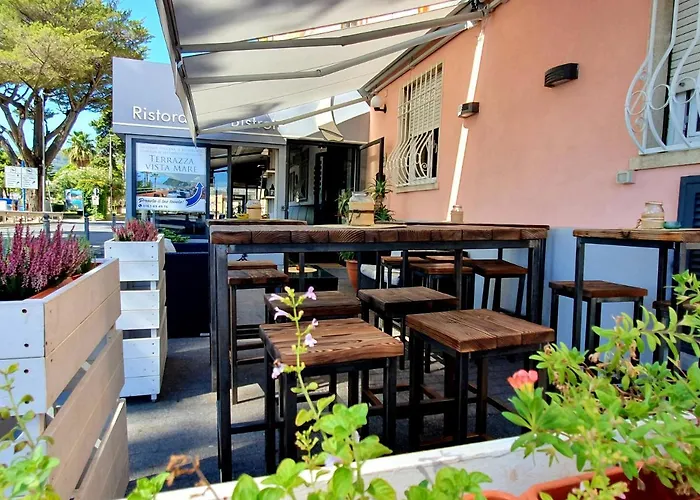 Vela Bianca H & R Hotel *