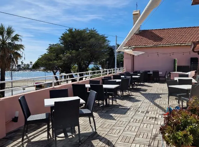 Vela Bianca H & R * Diano Marina