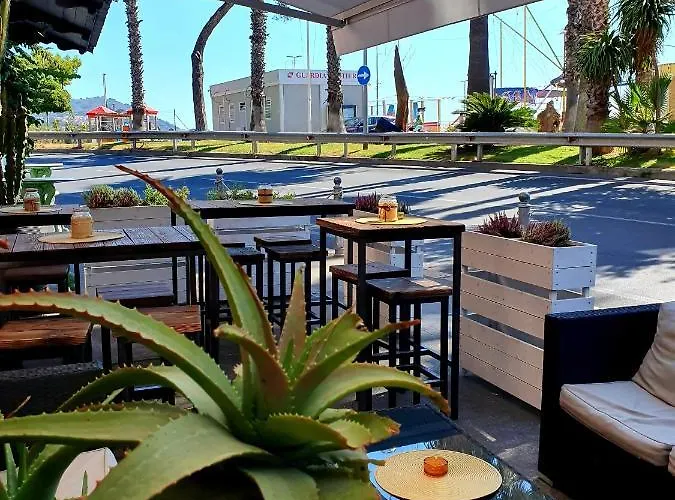 Vela Bianca H & R Hotel *