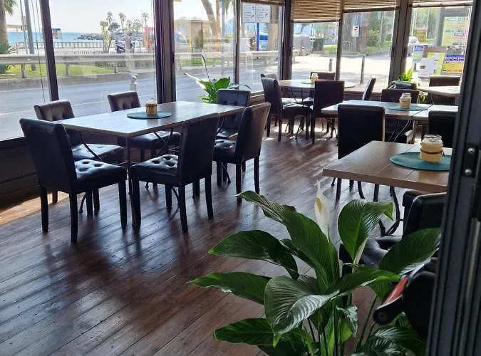 Vela Bianca H & R Hotel